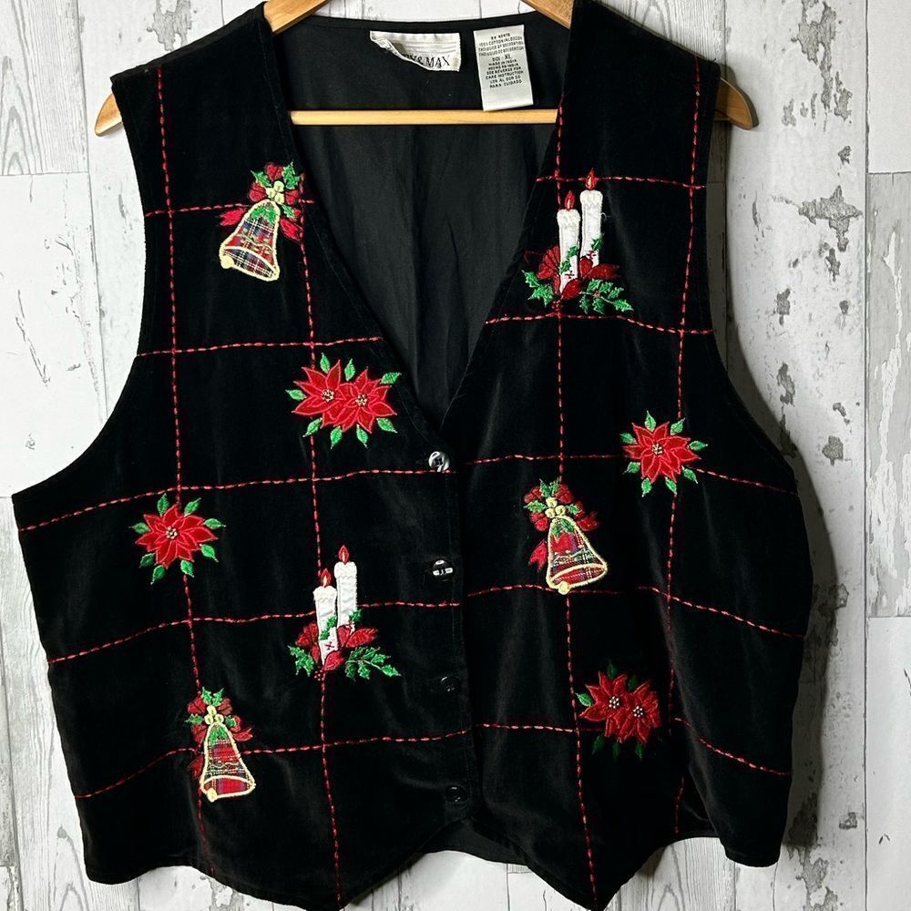 Casey & Max Women's Embroidered Christmas Vest Size XL Velvet Poinsettia & Bells